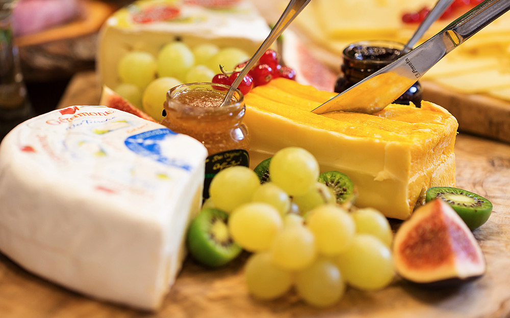 Kleines-Genießer-Frühstücksbuffet - Bäckerei Dhein